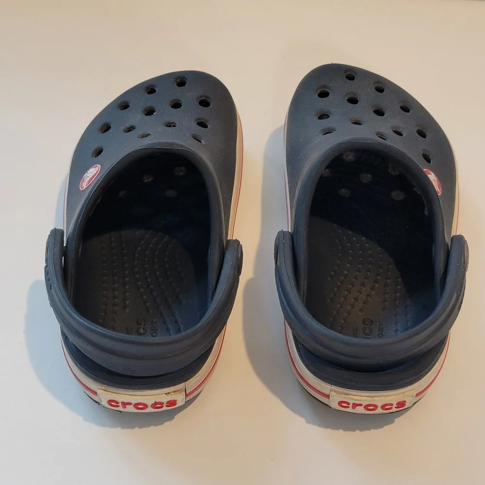 Crocs kids 6 Red white blue crocs kids slides shoes water shoes size 6 C6